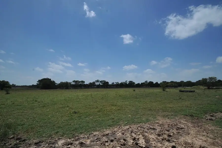 806 N Fm 1752, Savoy, TX 75479 - Image #3