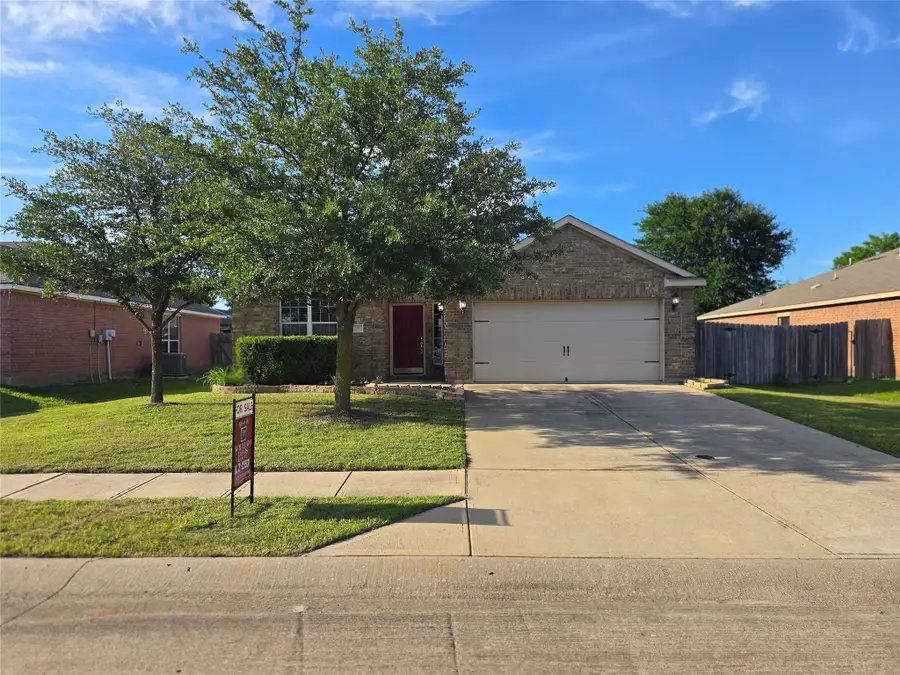 216 Meadow Ridge Drive, Anna, TX 75409 - Image #3