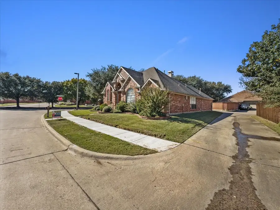 8501 Mustang Drive, Irving, TX 75063 - Image #2