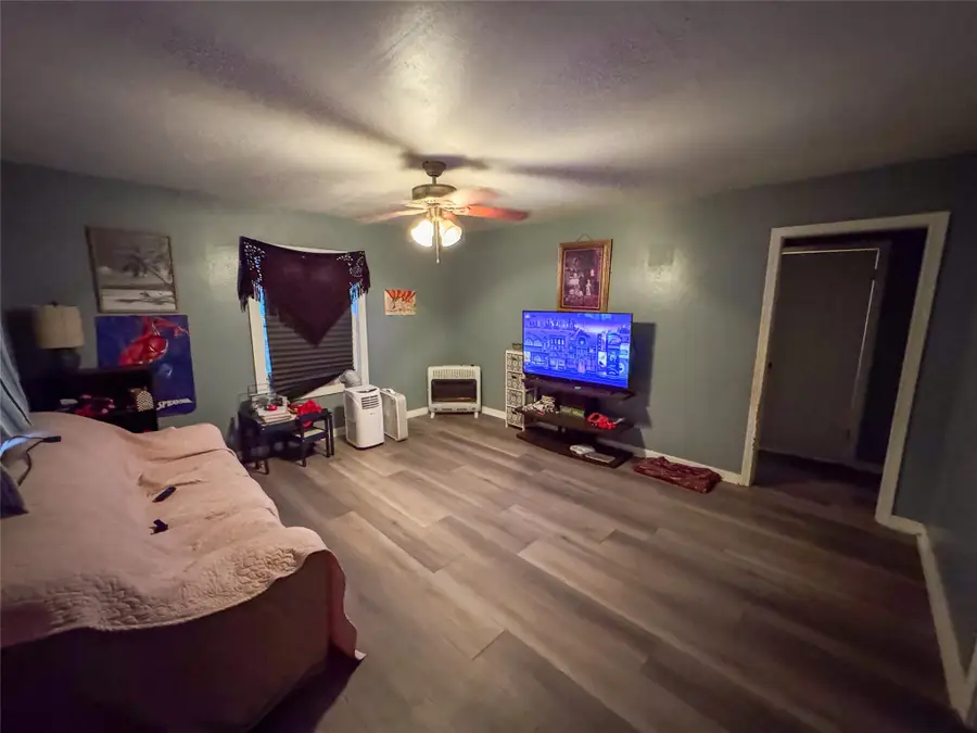 627 E Woodard Street, Denison, TX 75021 - Image #2