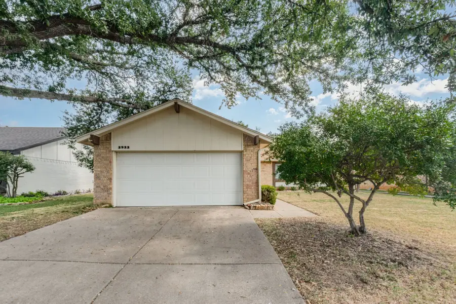 2922 Beachtree Lane, Bedford, TX 76021 - Image #3