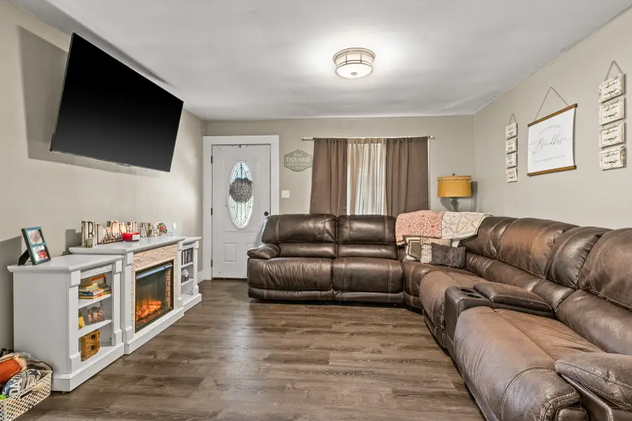 2376 County Road 4119, Daingerfield, TX 75638 - Image #3