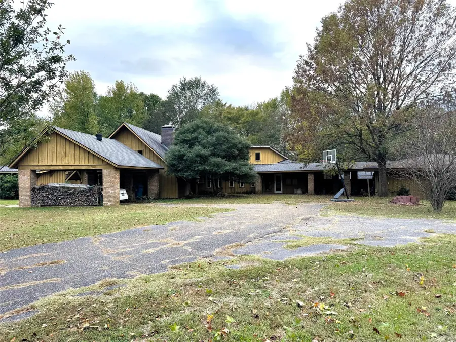 3051 Old Paris Rd, Mount Pleasant, TX 75455 - Image #2