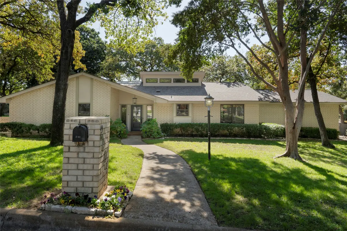 2004 Vista View Road, Keller, TX 76262 - Image #1