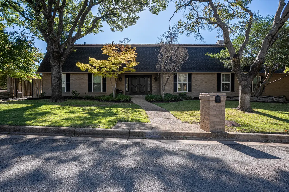 3812 Lands End Street, Fort Worth, TX 76109 - Image #1