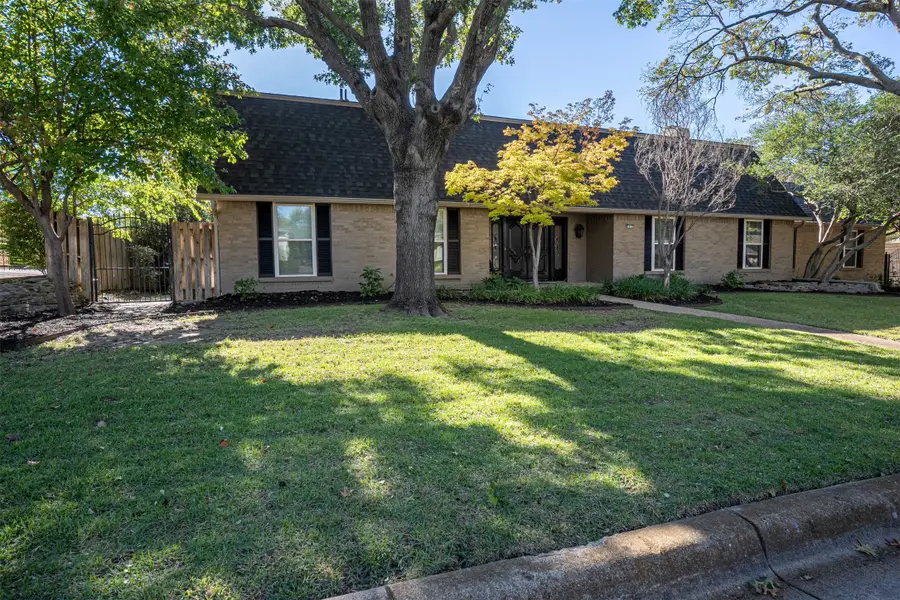 3812 Lands End Street, Fort Worth, TX 76109 - Image #2