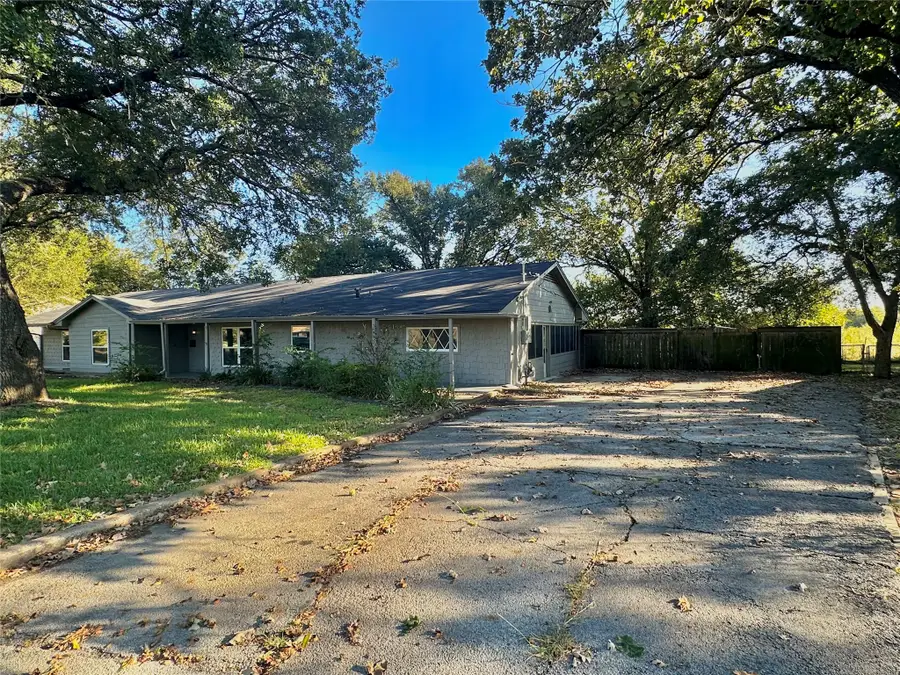 1120 Tamarisk Drive, Mexia, TX 76667 - Image #3