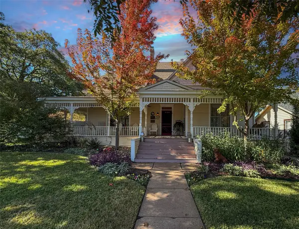 903 N College Street, McKinney, TX 75069