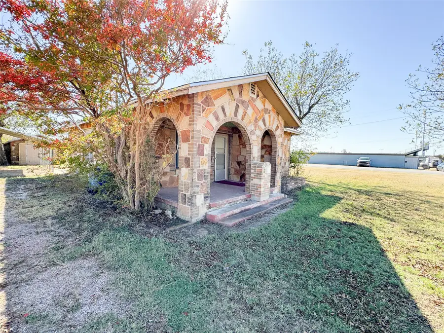809 W 3rd Street, Cisco, TX 76437 - Image #3