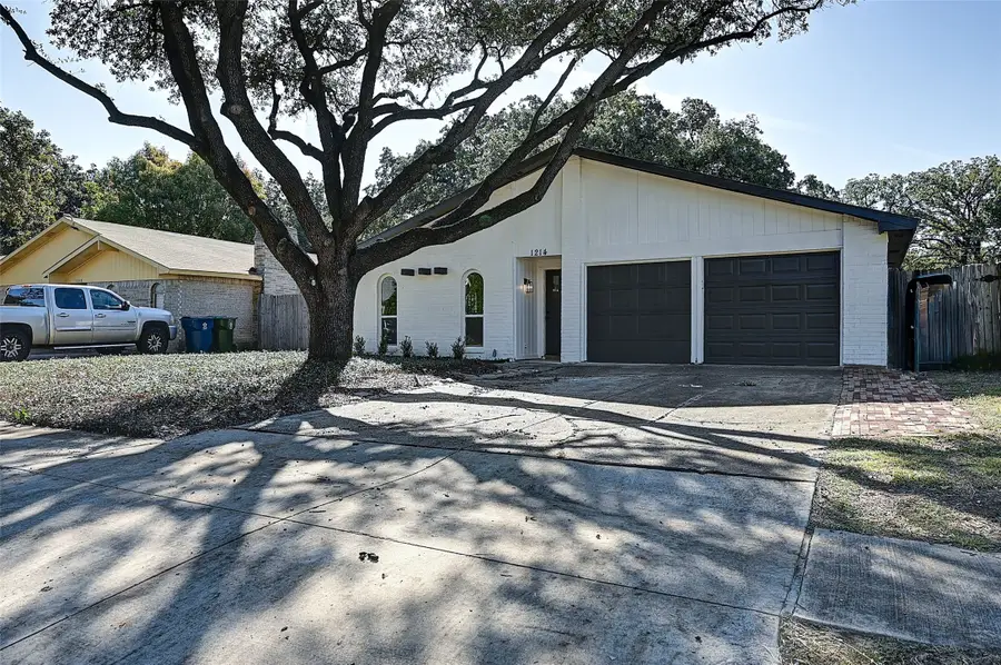 1214 Brownwood Drive, Lewisville, TX 75067 - Image #2
