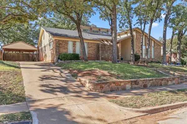 3405 Scenic Hills Drive, Bedford, TX 76021 - Image #2