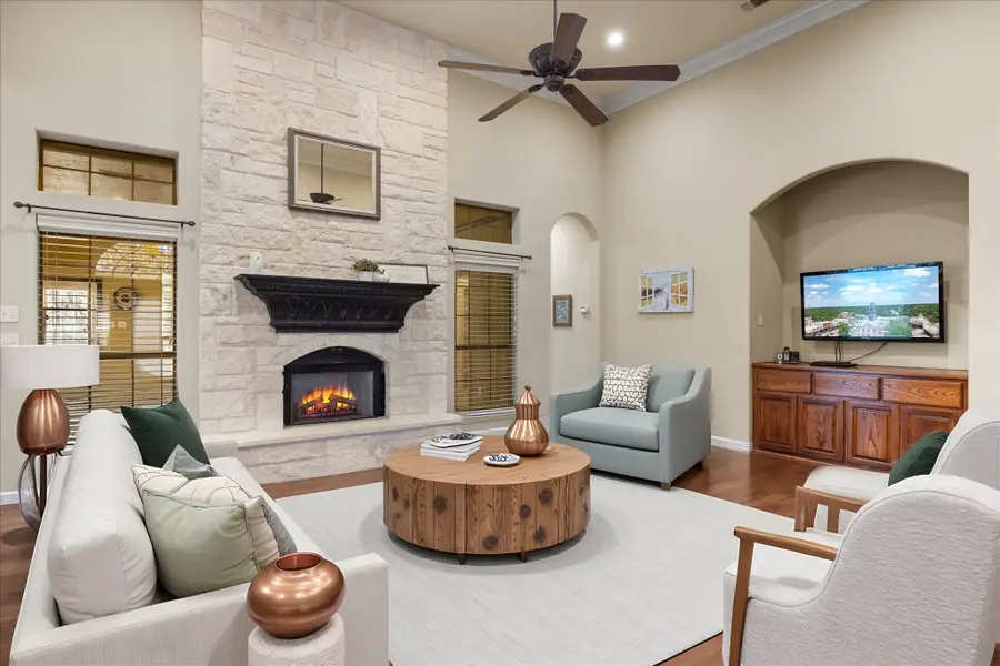 6705 Forest Oaks Court, Granbury, TX 76049 - #2