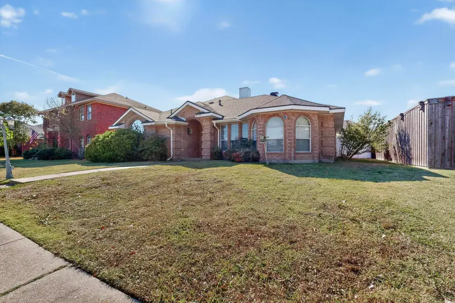 8510 Hartford Drive, Rowlett, TX 75089 - Image #2