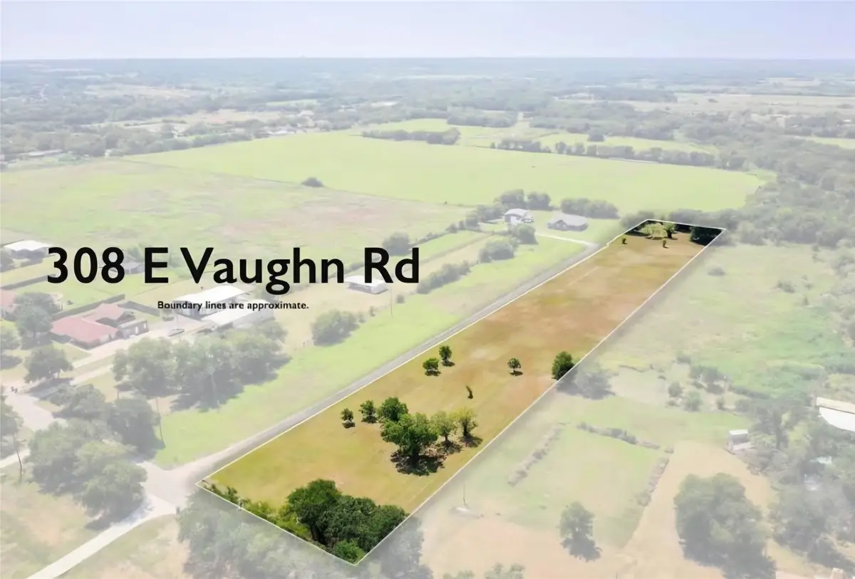 308 E Vaughn Road, Cleburne, TX 76031 - Image #1