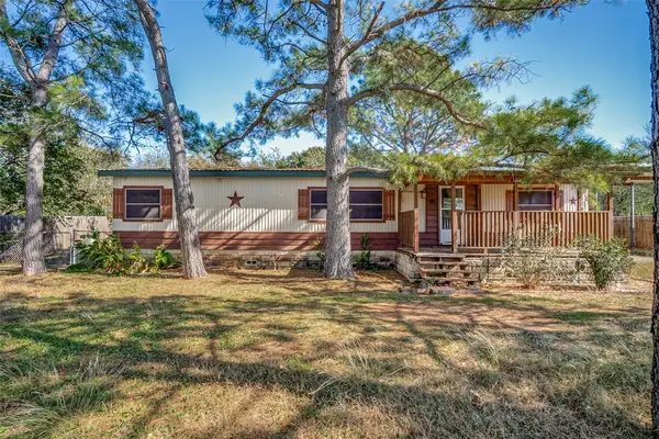 3224 W Weems Court, Granbury, TX 76049