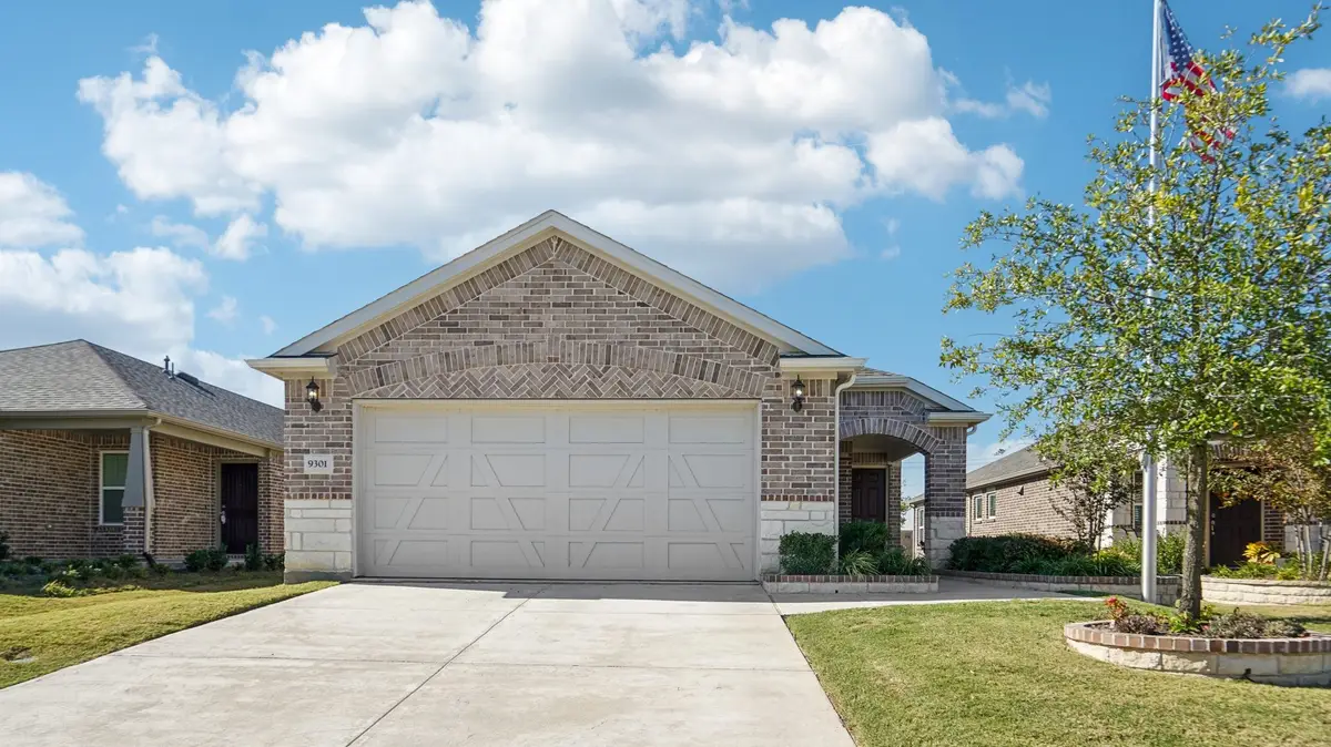 9301 Riverlight Road, McKinney, TX 75071 - Image #1
