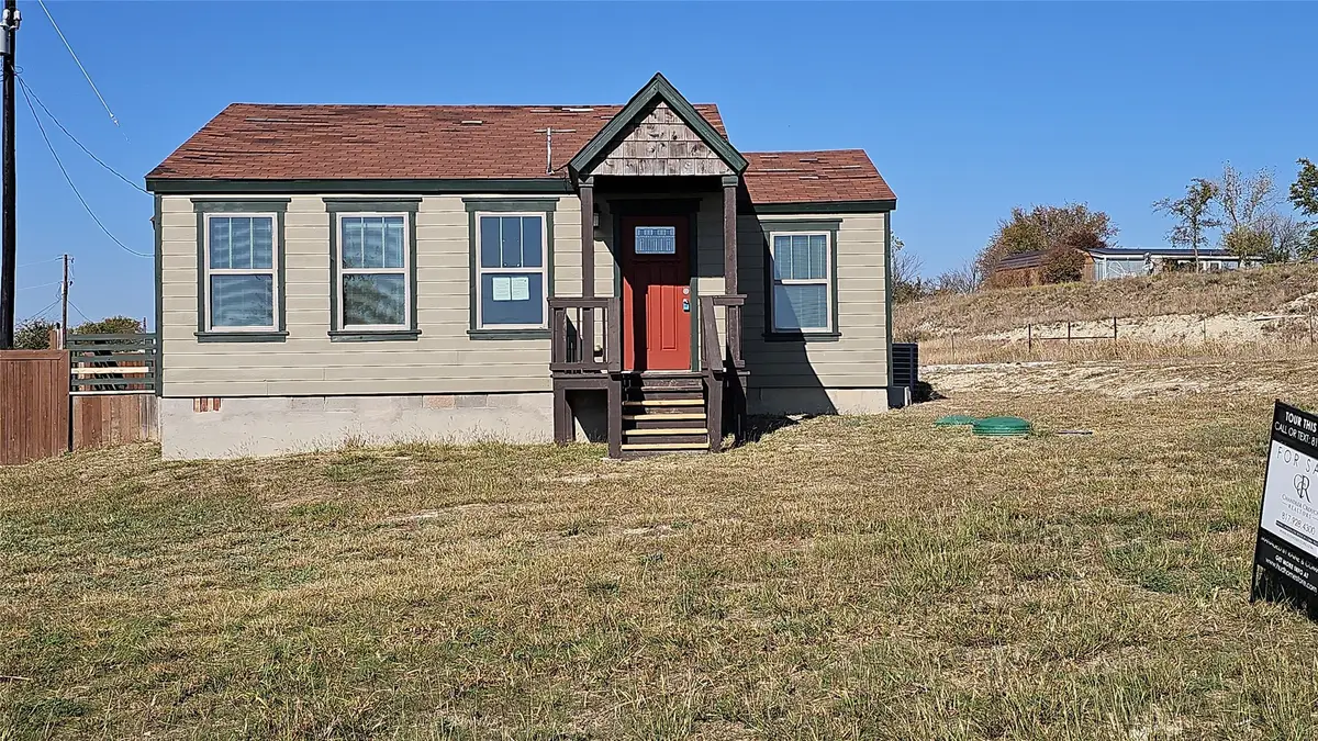 111 W Morning Dove Drive, Azle, TX 76020 - Image #1