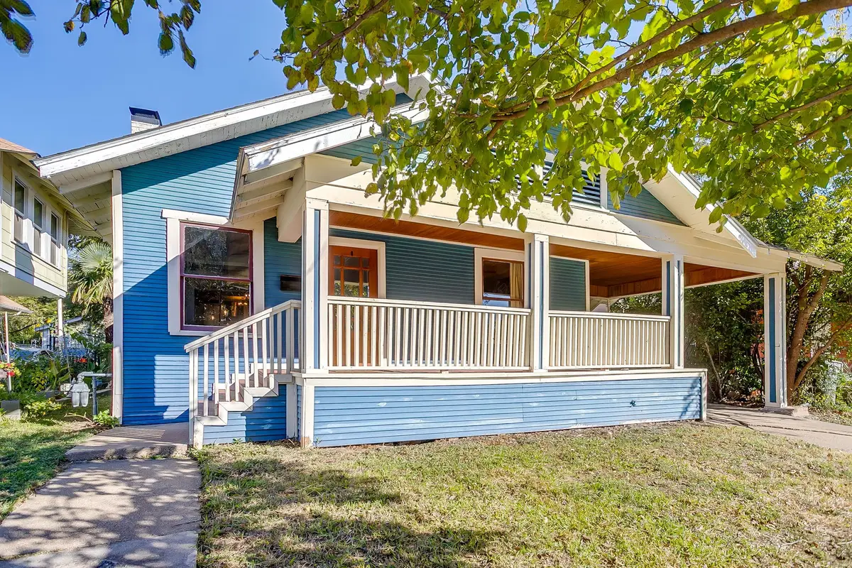 1220 W Arlington Avenue, Fort Worth, TX 76110 - Image #1