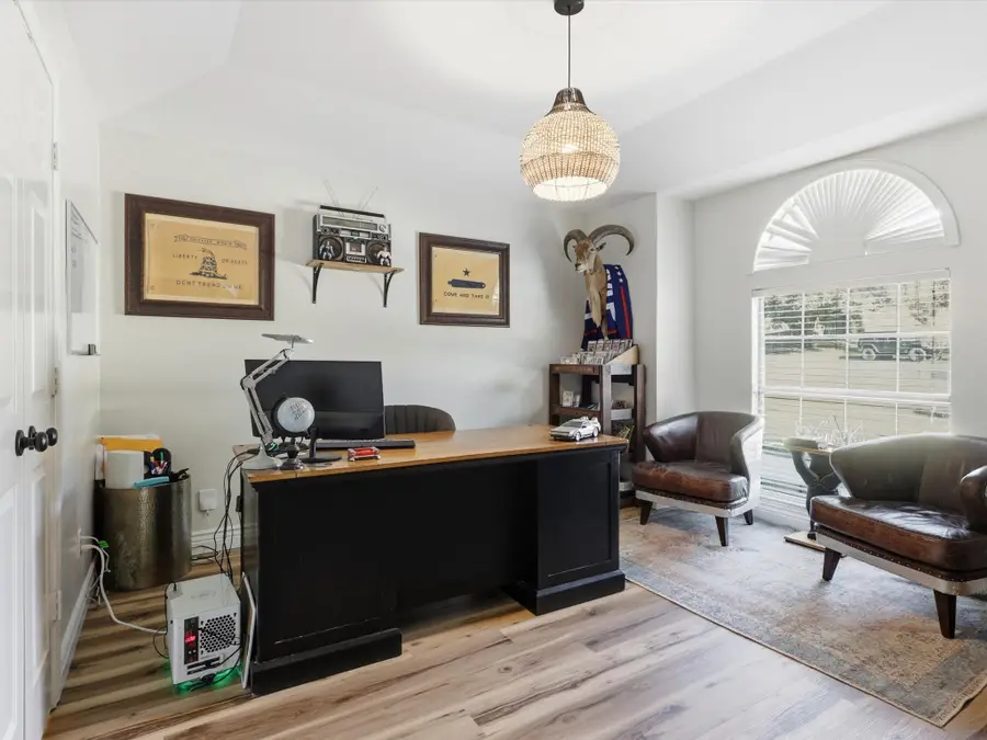 8833 Arbor Crest Court, Fort Worth, TX 76179 - Image #3