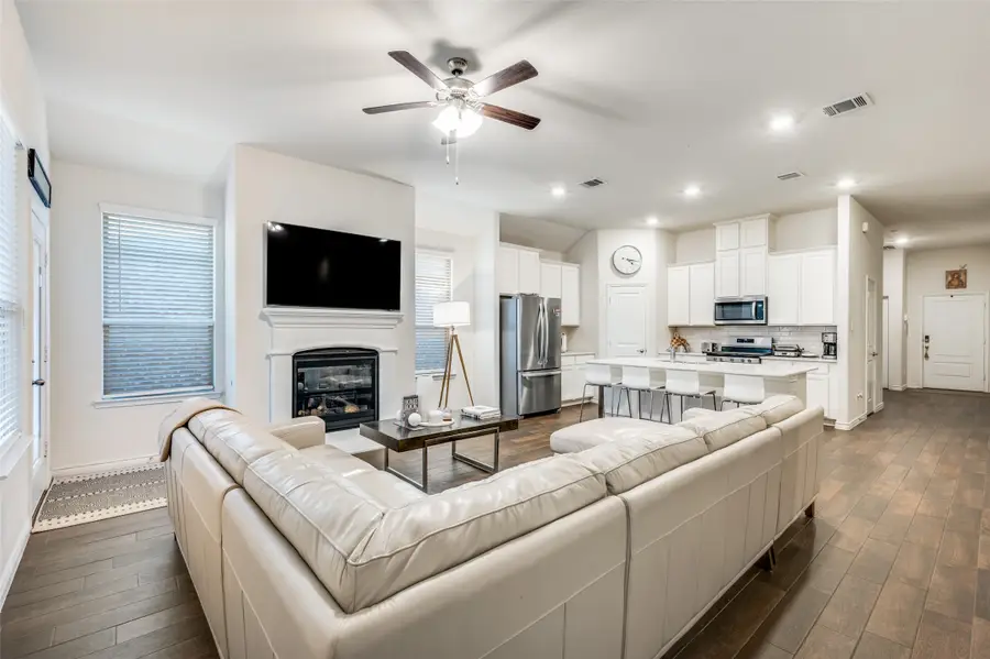 11105 Autry Ridge Lane, Aubrey, TX 76227 - Image #2