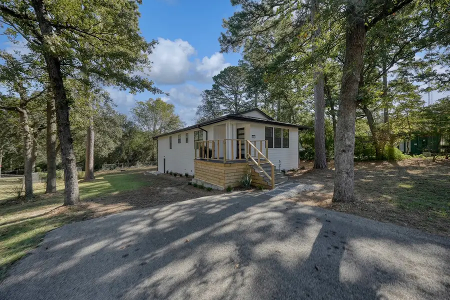 401 Hideaway Lane E, Hideaway, TX 75771 - Image #2