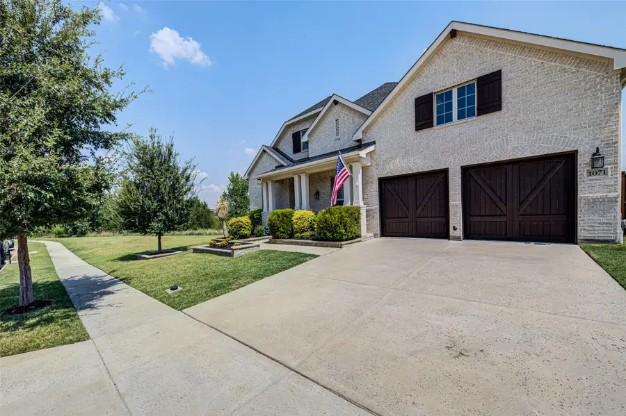 1071 Cabinside Drive, Roanoke, TX 76262 - Image #2