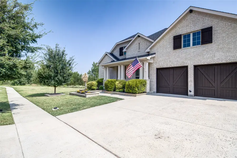 1071 Cabinside Drive, Roanoke, TX 76262 - Image #3