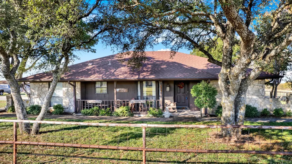 9224 County Road 915, Godley, TX 76044 - Image #1