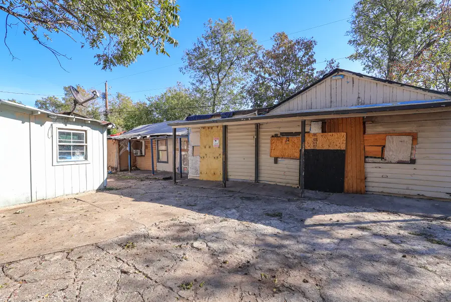 3809 May Street, Fort Worth, TX 76110 - Image #2