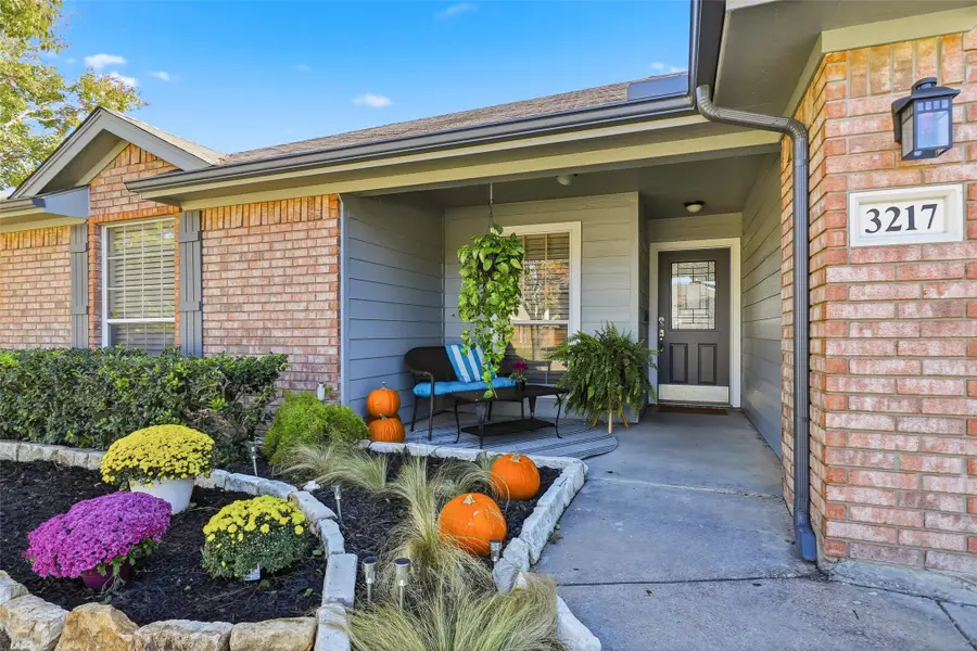 3217 Muleshoe Lane, Fort Worth, TX 76179 - Image #3