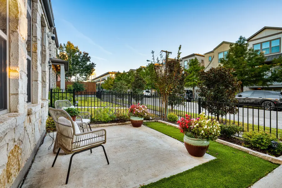 5325 Autumnbrook Court, Dallas, TX 75209 - Image #3