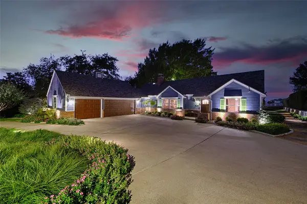 14 Lakeway Drive, Heath, TX 75032