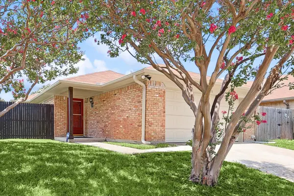 2201 Jamestown Court, Carrollton, TX 75006