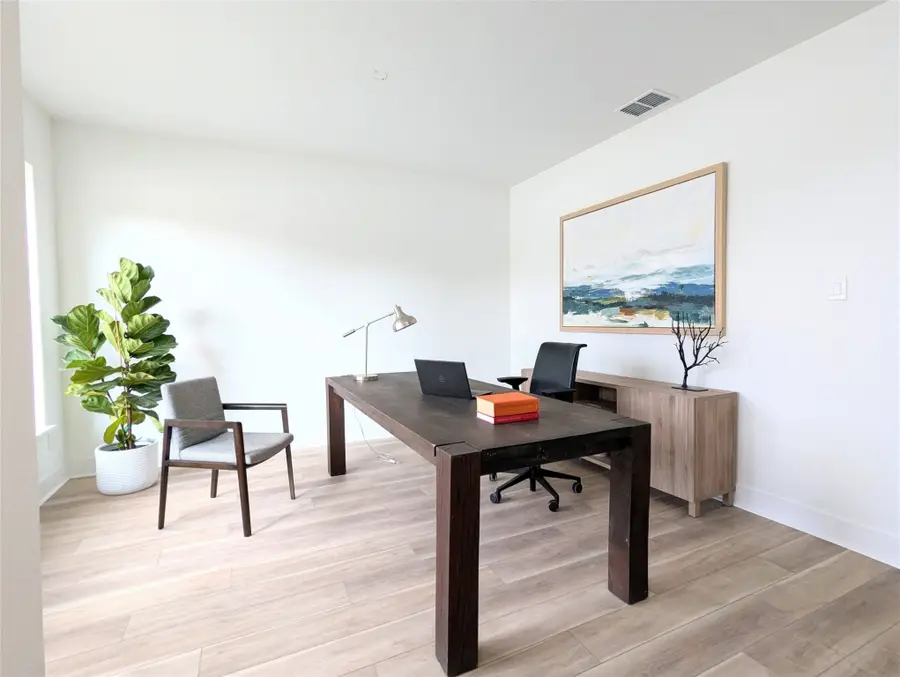 3786 Wenatche Drive, Dallas, TX 75233 - Image #3