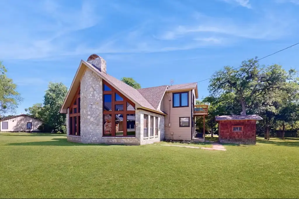 120 Live Oak Drive, Whitney, TX 76692 - Image #1