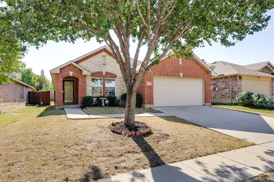 7021 Derbyshire Drive, Fort Worth, TX 76137 - Image #2