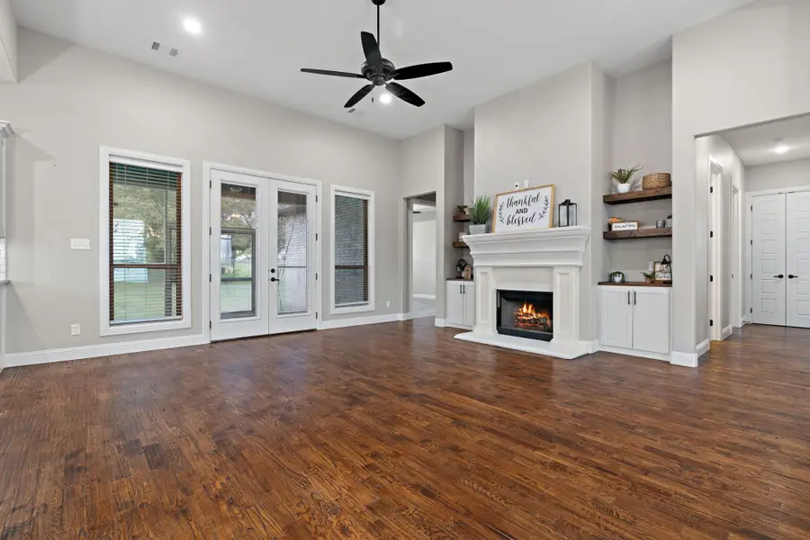 105 N Ridge Court, Weatherford, TX 76088 - Image #3