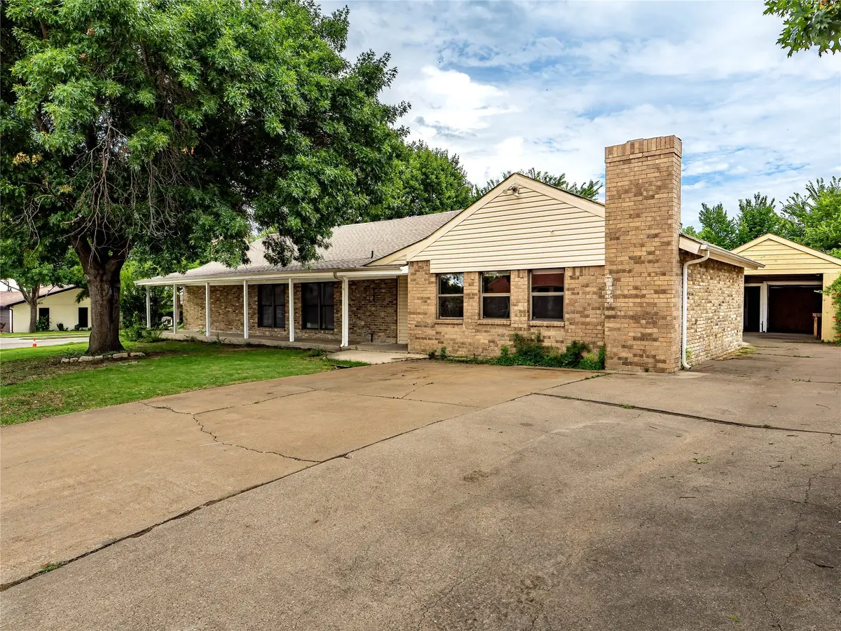 108 Woodrow Circle, Little Elm, TX 75068 - Image #1