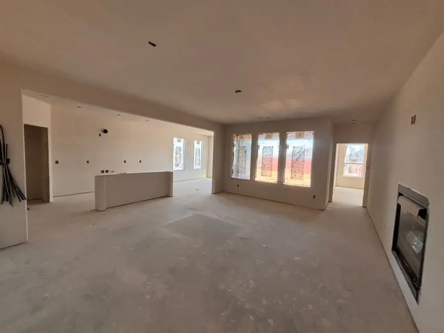 14408 Shooting Star Drive, Fort Worth, TX 76052 - Image #3