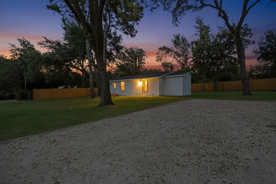 15610 Simmons Lane, Lindale, TX 75771 - Image #2