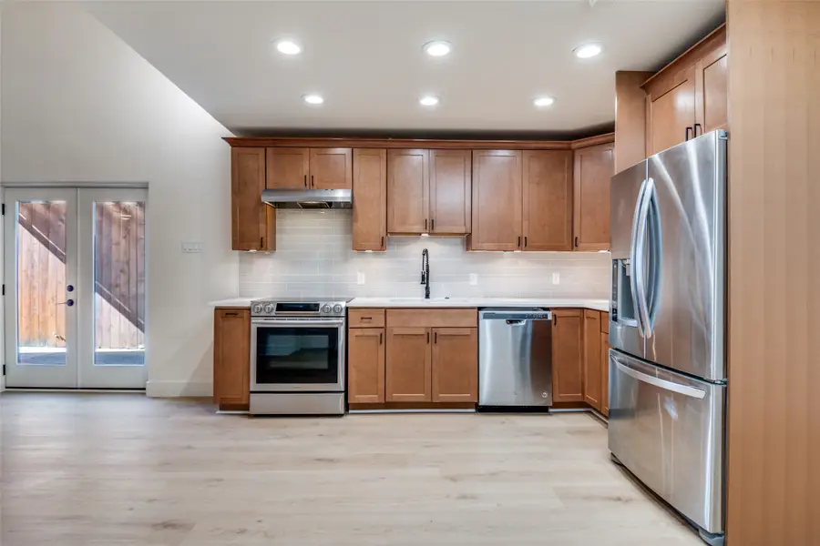 5023 Buttonwood Lane, Garland, TX 75043 - Image #2