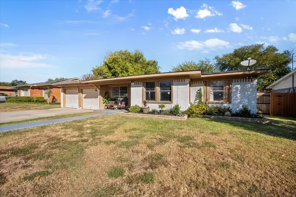 1437 Roma Lane, Fort Worth, TX 76134