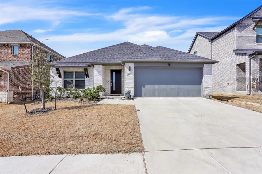 4918 Pebblewood Drive, Princeton, TX 75071 - Image #3