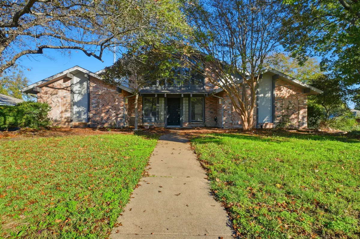 313 Santa Fe Trail, Waxahachie, TX 75165 - Image #1