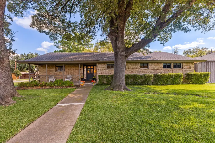 6838 Kingsbury Drive, Dallas, TX 75231 - Image #2