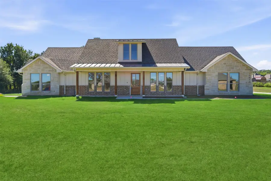 1012 Abbie Ruth Court, Springtown, TX 76082 - Image #2