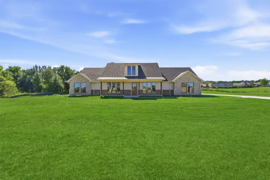 1012 Abbie Ruth Court, Springtown, TX 76082 - Image #3