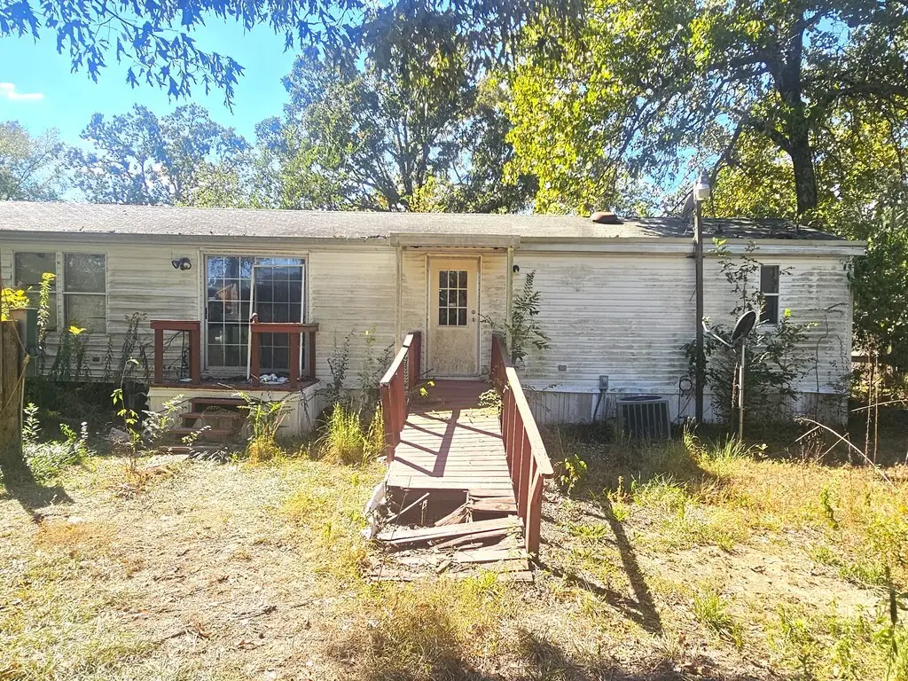 275 Byrd Circle, Karnack, TX 75661 - Image #1