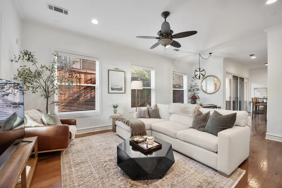 2623 N Garrett Avenue, Dallas, TX 75206 - Image #2