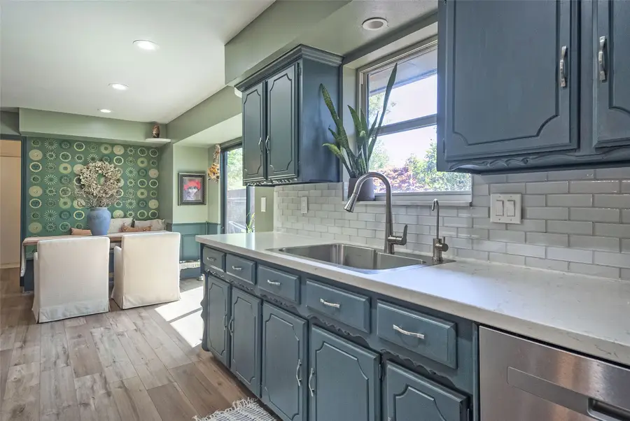 10862 Carissa Drive, Dallas, TX 75218 - Image #2